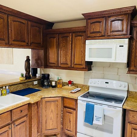 Brownsville Comfort 2 Bedroom 1 Bath , Spacious Kitchen And Outdoor Home Exteriör bild