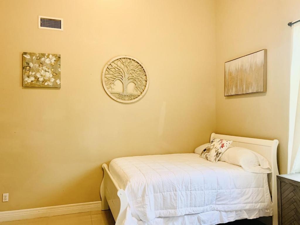 Brownsville Comfort 2 Bedroom 1 Bath , Spacious Kitchen And Outdoor Home Exteriör bild
