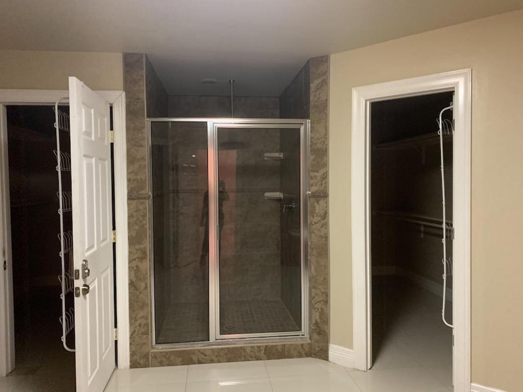 Brownsville Comfort 2 Bedroom 1 Bath , Spacious Kitchen And Outdoor Home Exteriör bild