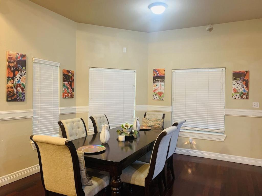 Brownsville Comfort 2 Bedroom 1 Bath , Spacious Kitchen And Outdoor Home Exteriör bild