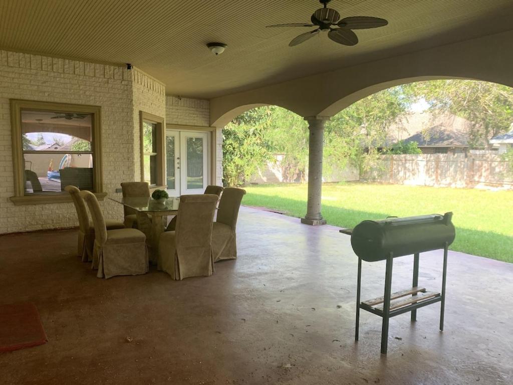 Brownsville Comfort 2 Bedroom 1 Bath , Spacious Kitchen And Outdoor Home Exteriör bild