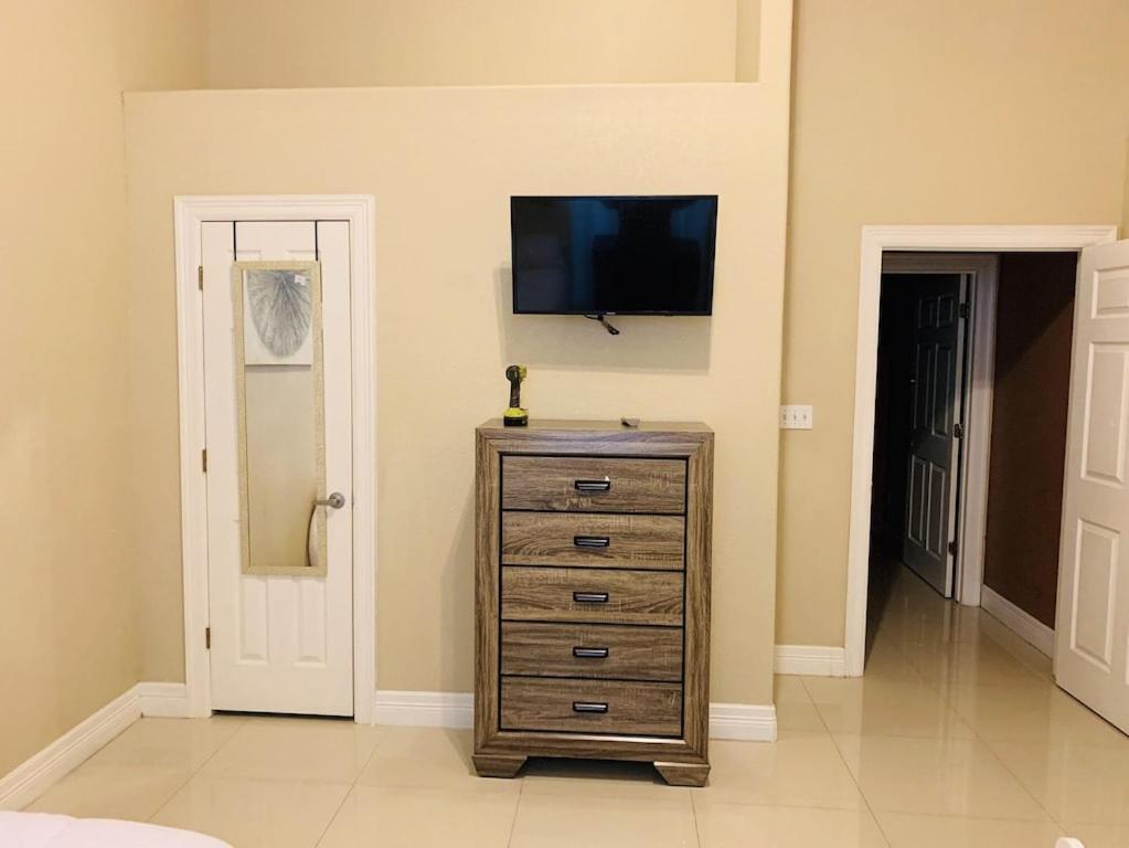 Brownsville Comfort 2 Bedroom 1 Bath , Spacious Kitchen And Outdoor Home Exteriör bild