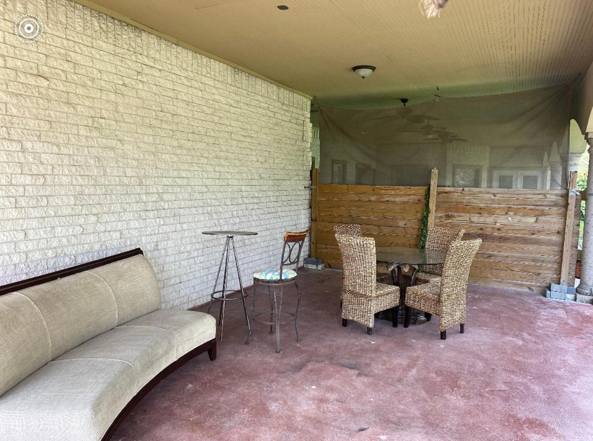 Brownsville Comfort 2 Bedroom 1 Bath , Spacious Kitchen And Outdoor Home Exteriör bild