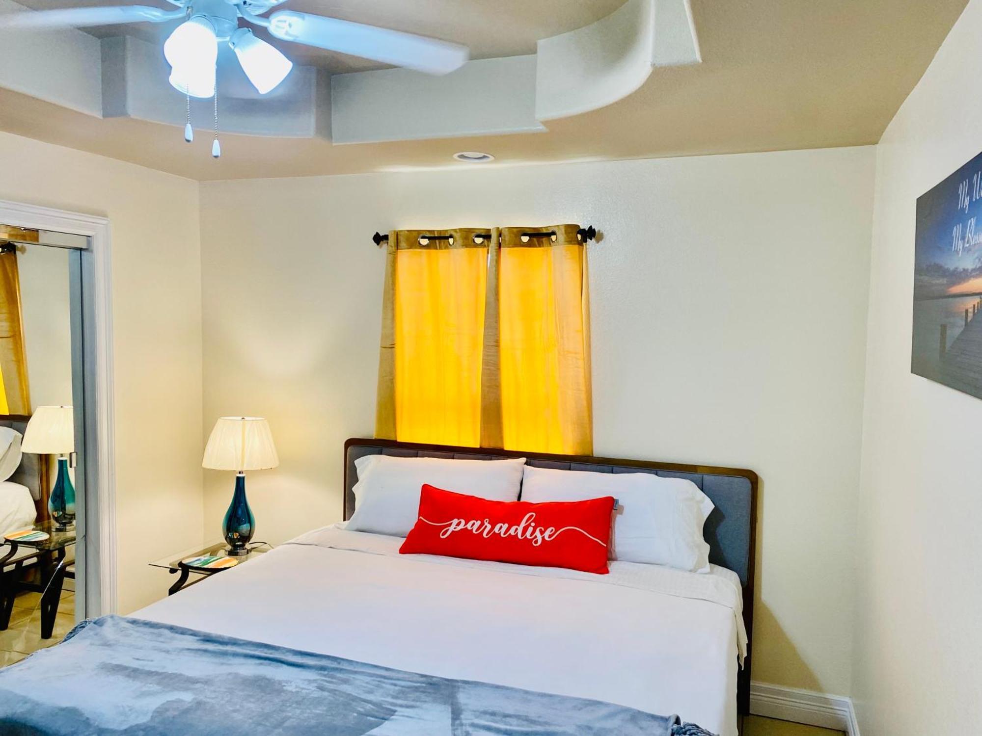Brownsville Comfort 2 Bedroom 1 Bath , Spacious Kitchen And Outdoor Home Exteriör bild