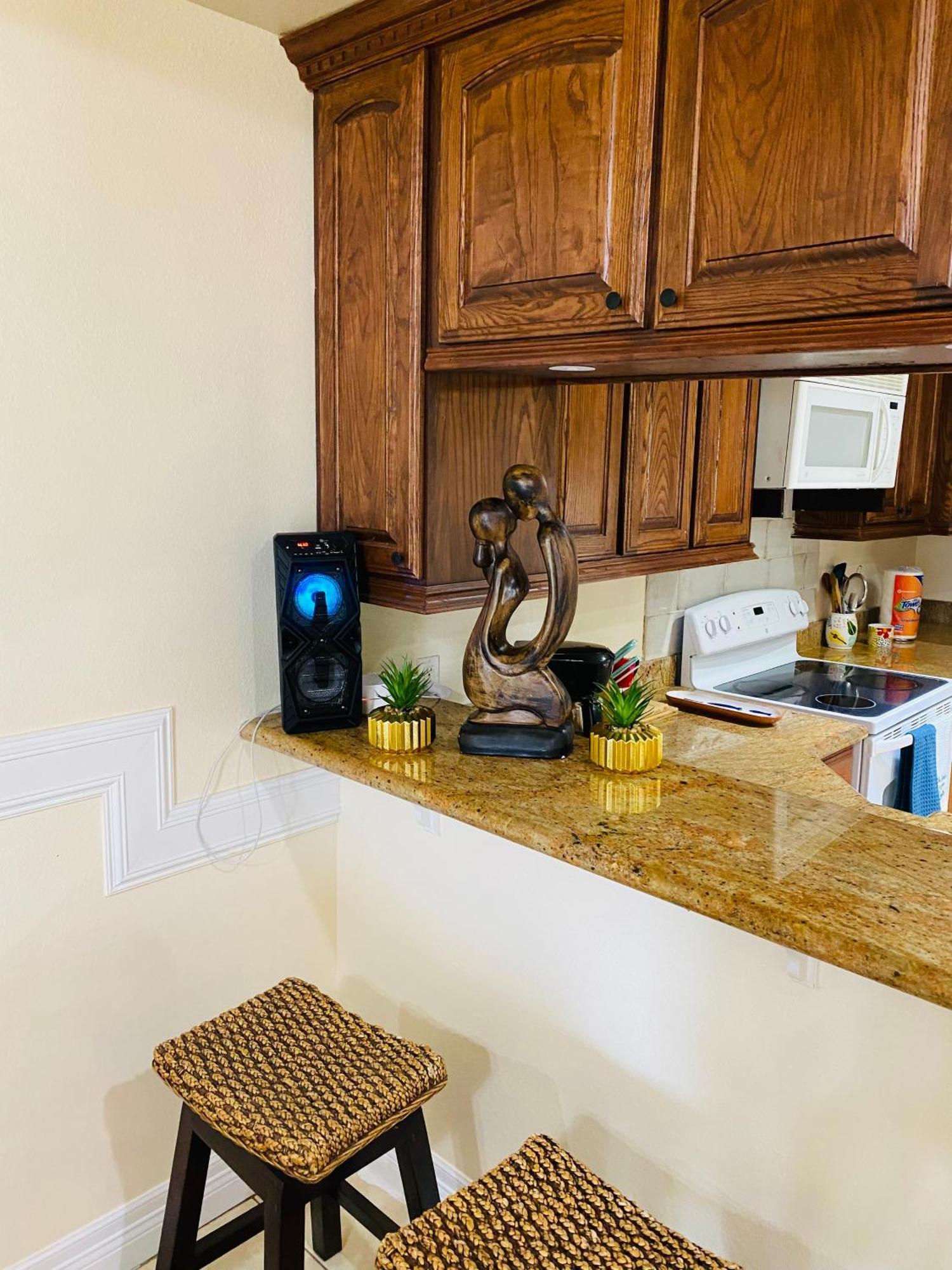 Brownsville Comfort 2 Bedroom 1 Bath , Spacious Kitchen And Outdoor Home Exteriör bild